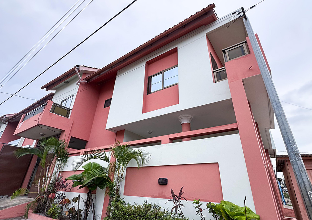 Ensemble de 3 duplex à vendre à Vêdoko Cotonou – Opportunité unique, Bénin
