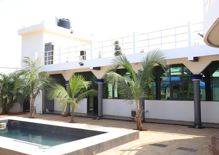 Villa style riad avec piscine à vendre à Zoundja Abomey-Calavi – Opportunité immobilière
