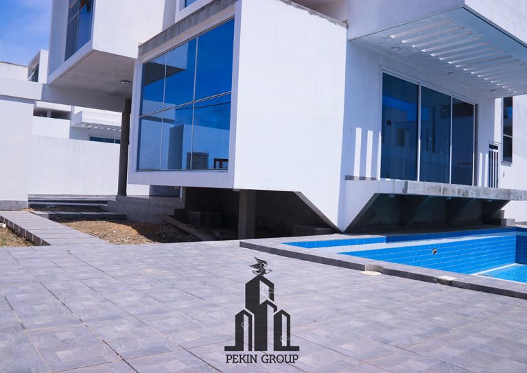 Villas avec piscine nouvelle construction à vendre dans la CEN SAD Akpakpa, Agblangandan, Sèmè Podji Bénin