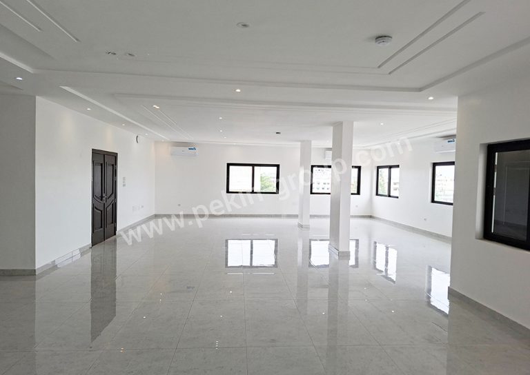 Espace professionnel à louer à Cotonou Gbégamey – Plateau de bureaux haut standing de 400 m²